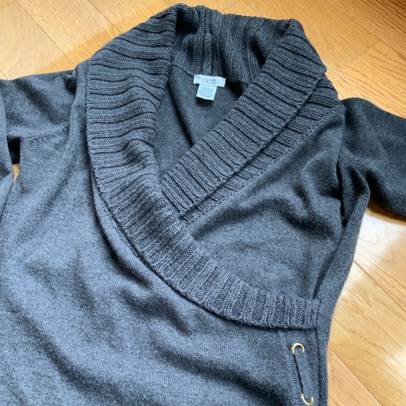 Cache Sweater - Picture 4 of 5